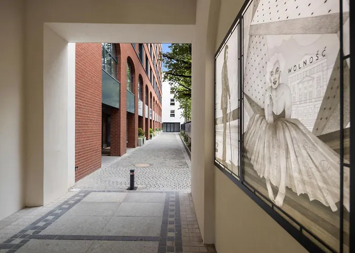 Break Plac Wolnosci 6 מלון דירות 3*