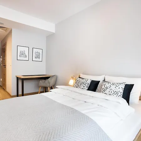 Break Plac Wolnosci 6 3*